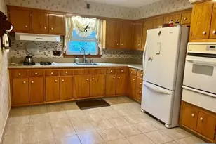 9 Carlen Ct 1, Fairview, NJ 07022 - Photo 4