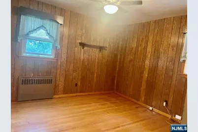 9 Carlen Court 2 #2, Fairview, NJ 07022 - Photo 8