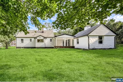 924 Franklin Avenue, Franklin Lakes, NJ 07417 - Photo 18