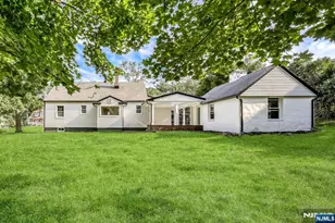 924 Franklin Ave, Franklin Lakes, NJ 07417 - Photo 18