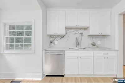 924 Franklin Avenue, Franklin Lakes, NJ 07417 - Photo 14