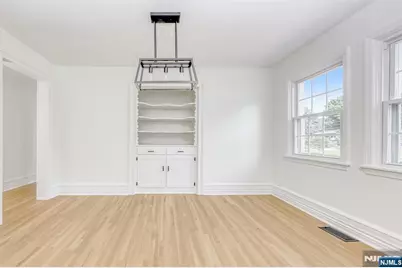 924 Franklin Avenue, Franklin Lakes, NJ 07417 - Photo 6
