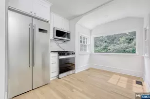 924 Franklin Ave, Franklin Lakes, NJ 07417 - Photo 8