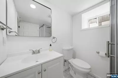 42 Spring Valley Avenue, Hackensack, NJ 07601 - Photo 30