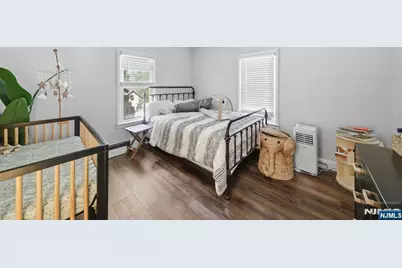 42 Spring Valley Avenue, Hackensack, NJ 07601 - Photo 20