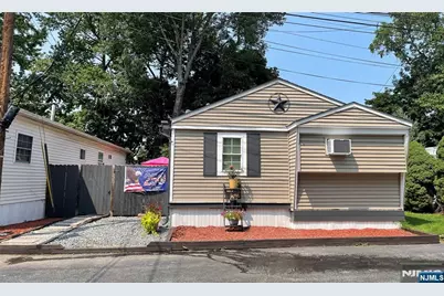 61 Travelo Drive, Wayne, NJ 07470 - Photo 2