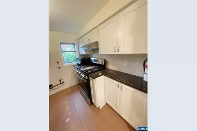 488 Walnut Street 1st Fl #1st FL, Ridgefield, NJ 07657 - Photo 4