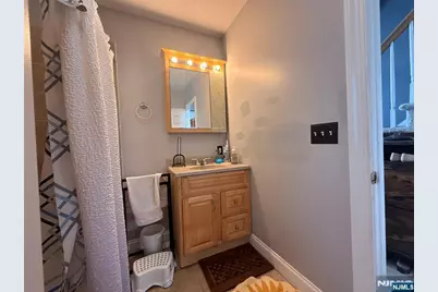 825 Belmont, Haledon, NJ 07508 - Photo 20