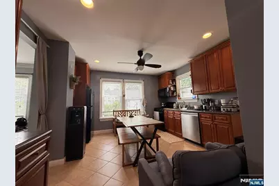 825 Belmont, Haledon, NJ 07508 - Photo 14