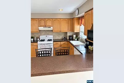 241 Highland Avenue, Kearny, NJ 07032 - Photo 32