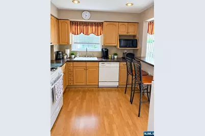 241 Highland Avenue, Kearny, NJ 07032 - Photo 30