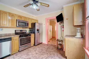 22 Kensington Pl, East Orange, NJ 07017 - Photo 10