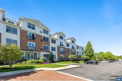 1310 The Plaza 1310 #1310, Tenafly, NJ 07670 - Photo 4