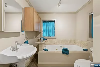 81 Sergeantsville Road, Flemington, NJ 08822 - Photo 16