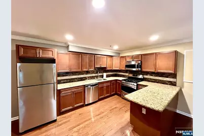 10 Terrace Avenue 9 #9, Hasbrouck Heights, NJ 07604 - Photo 2