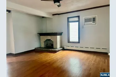 455 Columbia Avenue 1 #1, Cliffside Park, NJ 07010 - Photo 4