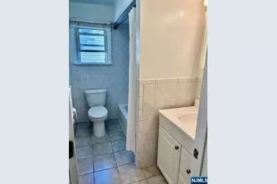 271 Warren Street First Floor #First Floor, Lyndhurst Township, NJ 07071 - Photo 8