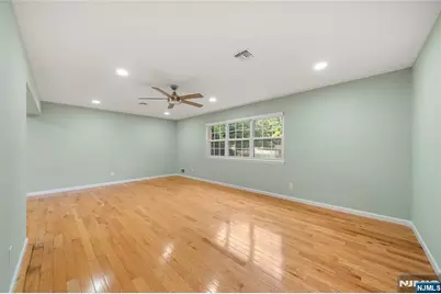 337 Fort Lee Road 1D #1D, Leonia, NJ 07605 - Photo 2