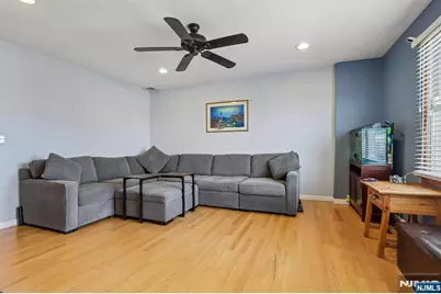 274 Garibaldi Avenue 2 #2, Lodi, NJ 07644 - Photo 14