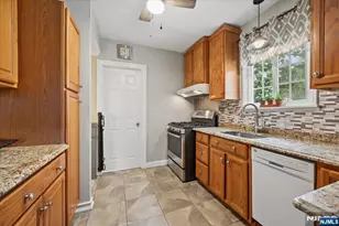 211 Walnut Ave, Bogota, NJ 07603 - Photo 14