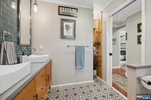 211 Walnut Ave, Bogota, NJ 07603 - Photo 20