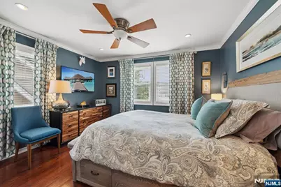 211 Walnut Avenue, Bogota, NJ 07603 - Photo 16