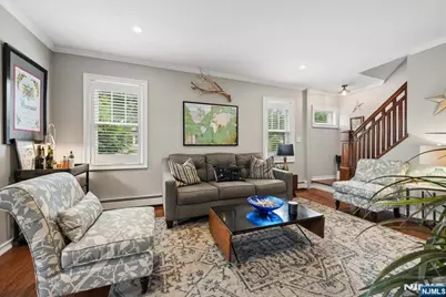 211 Walnut Avenue, Bogota, NJ 07603 - Photo 6