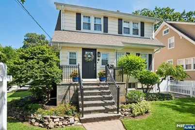 211 Walnut Avenue, Bogota, NJ 07603 - Photo 4