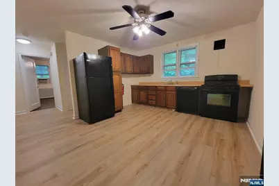 33 N Maple Avenue Apt 1 Left #Apt 1 Left, Park Ridge, NJ 07656 - Photo 16