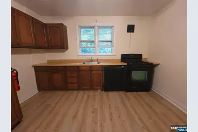 33 N Maple Avenue Apt 1 Left #Apt 1 Left, Park Ridge, NJ 07656 - Photo 20