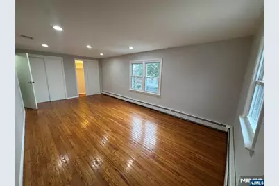 151 Lee Street 2nd Fl #2nd Fl, Elmwood Park, NJ 07407 - Photo 6
