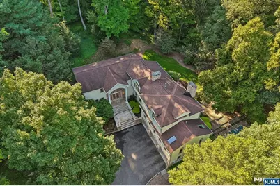 628 Omaha Way, Franklin Lakes, NJ 07417 - Photo 32