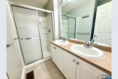 200 Dey Street 213 #213, Harrison, NJ 07029 - Photo 10