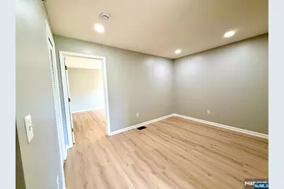200 Dey Street 213 #213, Harrison, NJ 07029 - Photo 8