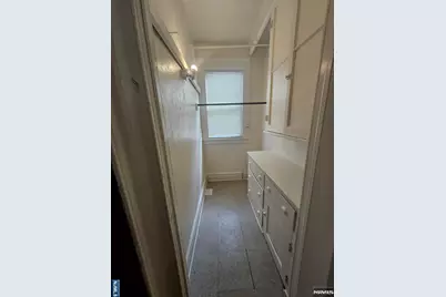 275 S Burnett Street 2 #2, East Orange, NJ 07018 - Photo 10