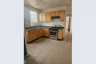 275 S Burnett Street 2 #2, East Orange, NJ 07018 - Photo 16