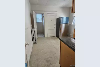 275 S Burnett Street 2 #2, East Orange, NJ 07018 - Photo 14