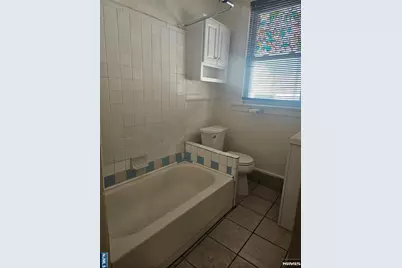 275 S Burnett Street 2 #2, East Orange, NJ 07018 - Photo 8
