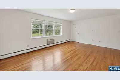 161 Ridge Road B #B, Cedar Grove, NJ 07009 - Photo 4