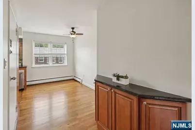 161 Ridge Road B #B, Cedar Grove, NJ 07009 - Photo 6