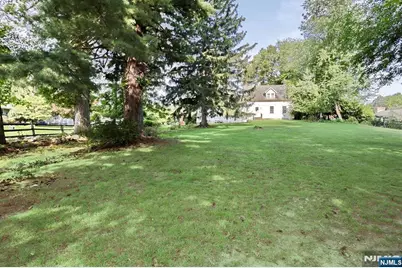 24 N Middletown Road, Montvale, NJ 07645 - Photo 10