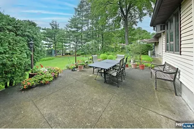 393 Gregory Road, Paramus, NJ 07652 - Photo 26