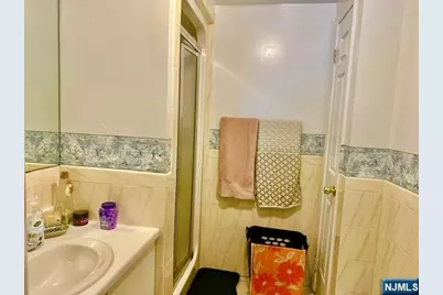 610 Anderson 1A #1A, Cliffside Park, NJ 07010 - Photo 8