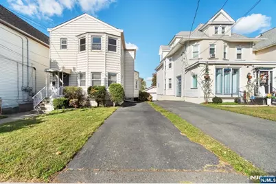 49 Livingston Avenue 2 #2, Lyndhurst Township, NJ 07071 - Photo 2
