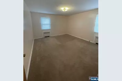544 6th Street 2nd Floor #2nd floor, Palisades Park, NJ 07650 - Photo 10