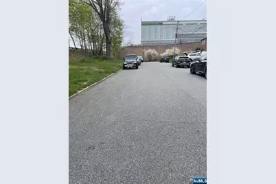544 6th Street 2nd Floor #2nd floor, Palisades Park, NJ 07650 - Photo 2