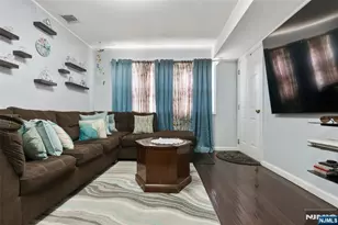 395 College Dr 395, Edison, NJ 08817 - Photo 2