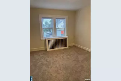 100 S Washington Avenue 3 #3, Bergenfield, NJ 07621 - Photo 6