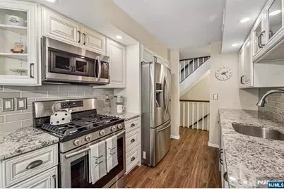 3811 Melville Court, Mahwah, NJ 07430 - Photo 12