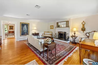 629 Lawlins Road, Wyckoff Township, NJ 07481 - Photo 6
